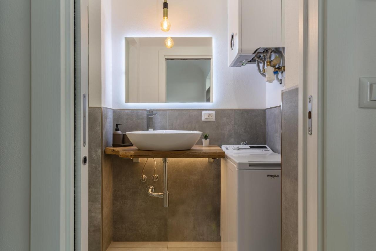 Casa Melo Mini House Apartment Болоня Екстериор снимка